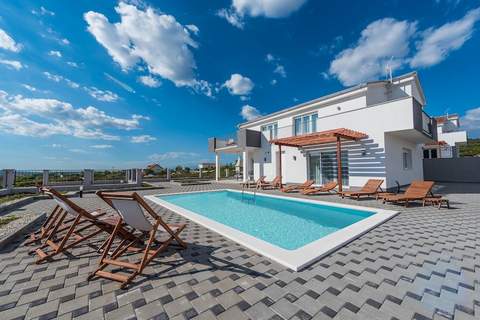 Dalmacija 3 - Ferienunterkunft in Sukosan (8 Personen)