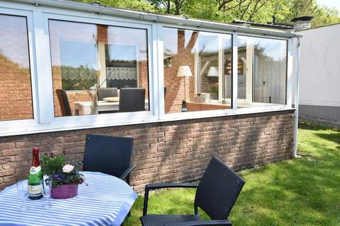 Ferienhaus mit Wintergarten - Ferienunterkunft in Graal-Müritz (4 Personen)