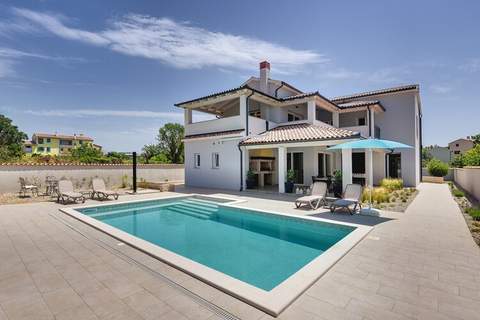 Villa Dream - Ferienunterkunft in Premantura (9 Personen)