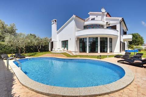 Villa Mutila - Ferienunterkunft in Medulin (10 Personen)