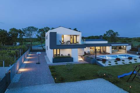 Villa Linea - Ferienunterkunft in Valbandon (8 Personen)
