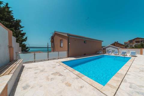 Villa Jasenice - Ferienunterkunft in Jasenice-Maslenica (8 Personen)