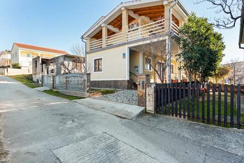 Lovely apartment Katarina - Ferienunterkunft in Jasenice (4 Personen)
