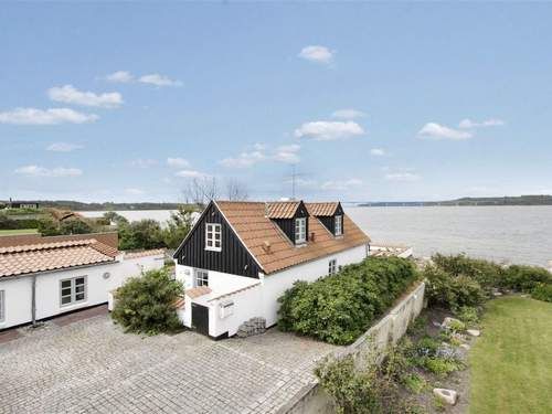 Ferienhaus Pauliina - 10m to the inlet