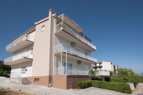Eta's Apartment - Ferienunterkunft in Seget Donji (8 Personen)