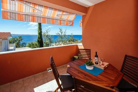 Apartment Karla 2 - Ferienunterkunft in Starigrad-Paklenica (4 Personen)