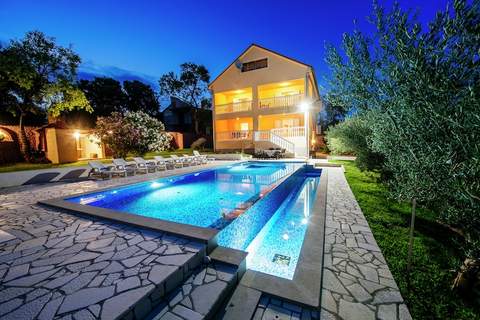 Holiday dream Uzelac - Ferienunterkunft in Kakma (14 Personen)
