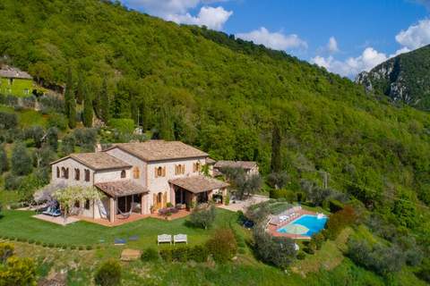 San Giovanni Otto - Ferienunterkunft in San Giovanni del Pantano (PG) (8 Personen)