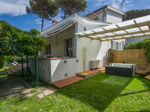 Ferienhaus, Villa Le Dune  in 
Tirrenia (Italien)