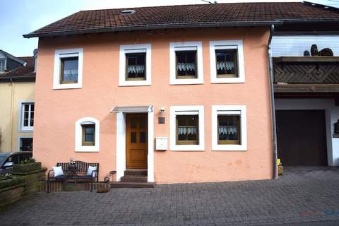 Ferienhaus Auszeit - Für Naturgenuss und Erholung - Ferienunterkunft in Wilsecker (3 Personen)