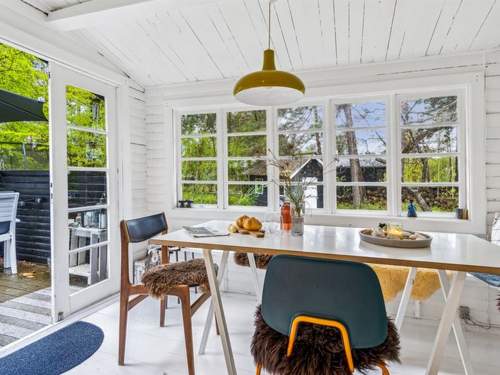 Ferienhaus Giertrud - 1.1km from the sea