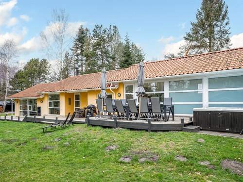 Ferienhaus Tovi - 600m from the sea in Lolland, Falster and Mon