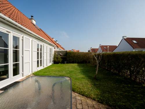 Ferienhaus Vissershuis 92 with parking