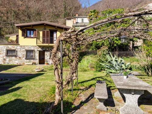 Ferienhaus Aili  in 
Gera Lario (Italien)