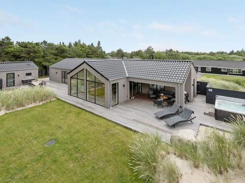 Ferienhaus Antonette - all inclusive - 1.8km from the sea in Western Jutland  in 
Blvand (Dnemark)