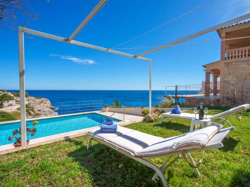 Ferienhaus Magrana Over The Sea (Private Pool).