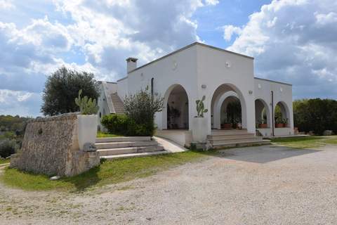 Tenuta Miriam Charming - Ostuni - Ferienunterkunft in Ostuni (12 Personen)