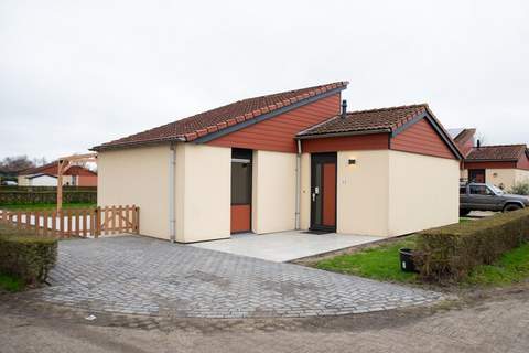 Luxe bungalow – Max 6 personen – Nummer 53 - Ferienunterkunft in Zevenhuizen (6 Personen)