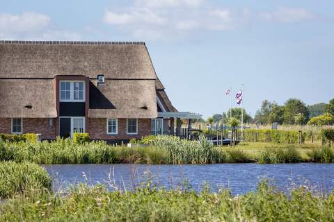Friese Meren Villa's 10 - Ferienunterkunft in Delfstrahuizen (10 Personen)