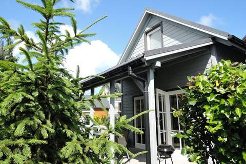 Holiday homes Rewal 60 qm Kapitäns Haus - Ferienunterkunft in Rewal (5 Personen)