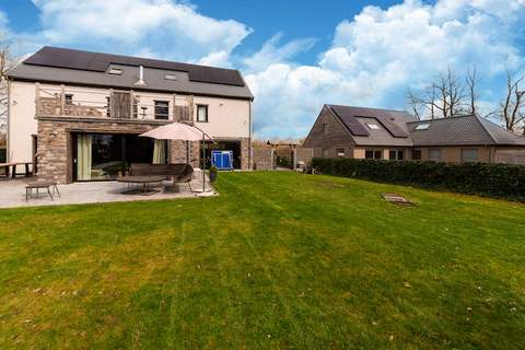 Villa Lucas - Ferienunterkunft in Somme Leuze (14 Personen)
