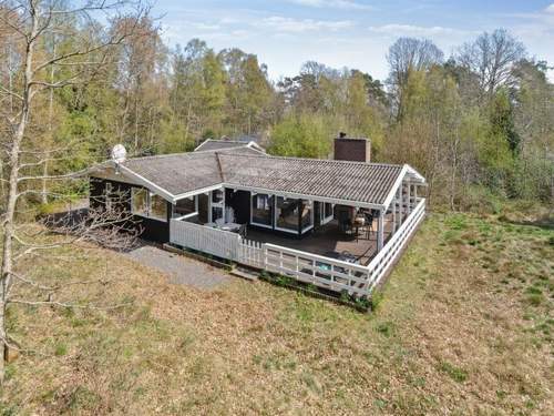 Ferienhaus Gjertrud - 1km from the sea