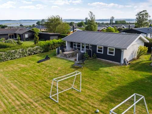 Ferienhaus Gudrun - 250m from the sea
