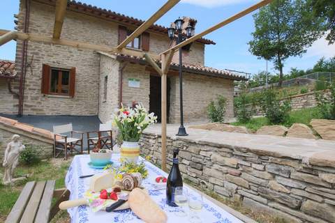 Sole - Ferienunterkunft in Mercatello sul Metauro (8 Personen)