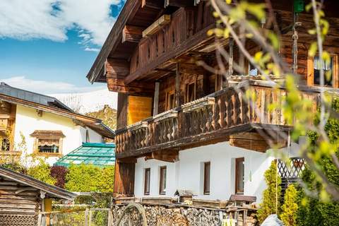 Bauernhaus Fuchs - Ferienunterkunft in Jochberg (16 Personen)