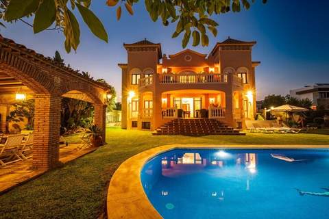Ferienunterkunft in Marbella (12 Personen)