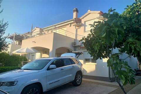 Ferienunterkunft in Vodice (4 Personen)