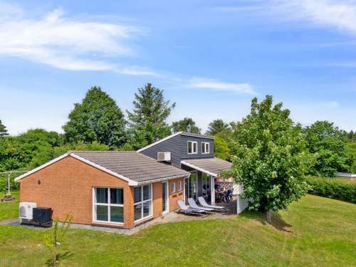 Ferienhaus Svenn - 300m from the sea