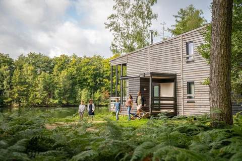 The Large Lake House by YourNature - Ferienunterkunft in Antoing (6 Personen)