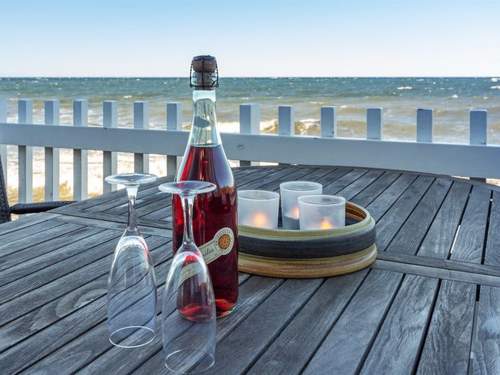 Ferienhaus Halldora - 10m from the sea