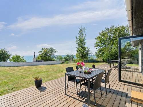 Ferienwohnung, Appartement Vojdanka - 50m from the sea