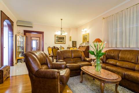 Apartment Paco - Three-Bedroom Apartment with Balcony and Sea View - Ferienunterkunft in Dubrovnik (6 Personen)