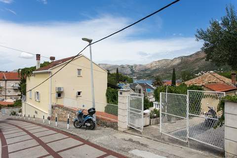 Apartment Borna - One-Bedroom Apartment with Terrace - Ferienunterkunft in Cavtat (3 Personen)