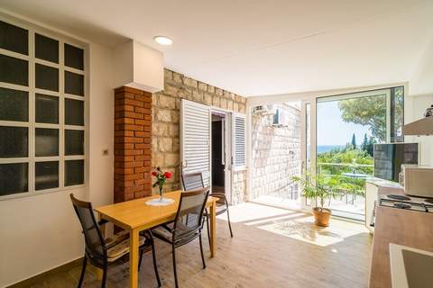 Guest House Villa Nina- Two Bedroom Apartment  with  Terrace and Sea View (Apt67) - Ferienunterkunft in Mlini (4 Personen)