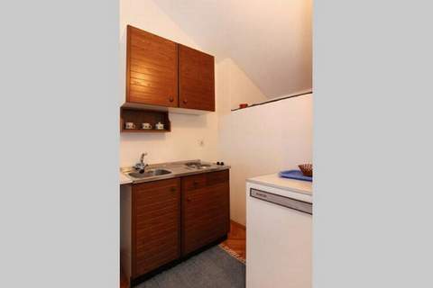 Apartments Nadia - Studio Apartment with Balcony (A3) - Ferienunterkunft in Bol (2 Personen)