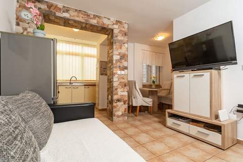 Apartment Lolo - Two Bedroom Apartment with Loggia and Street View - Ferienunterkunft in Dubrovnik (4 Personen)