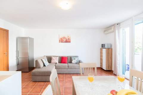 Apartment Budimir - Two Bedroom Apartment with Balcony - Ferienunterkunft in Supetar (4 Personen)