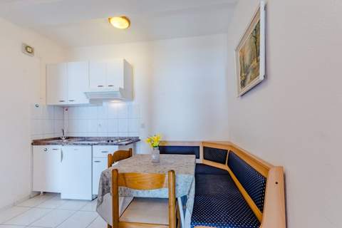 Villa Kosa - Two Bedroom Apartment with Balcony and Sea View (A2 Plavi) - Ferienunterkunft in Brela (5 Personen)