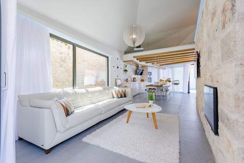 Villa Stone Pearl - Two Bedroom Holiday House with Pool - Ferienunterkunft in Sutivan (6 Personen)