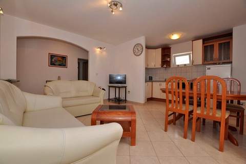 Apartments Seagull - Comfort Two Bedroom Apartment with Sea View Balcony (Tonko) - Ferienunterkunft in Postira (4 Personen)