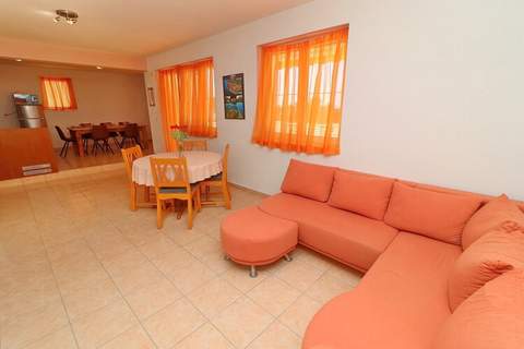 Apartments Villa Michele-Three Bedroom Apartment with Terrace ( Mandarin ) - Ferienunterkunft in Orebić (7 Personen)