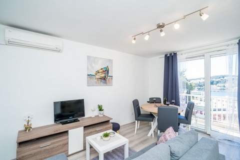 Apartment Cvjetković - Two Bedroom Apartment with Terrace and Sea View - Ferienunterkunft in Dubrovnik (4 Personen)