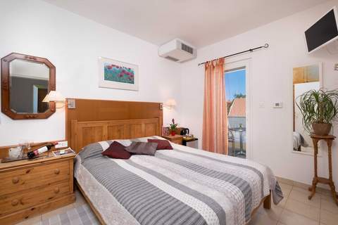 Castelletto - Superior Double Room with Balcony and Airport Transfer - Ferienunterkunft in Cavtat (2 Personen)