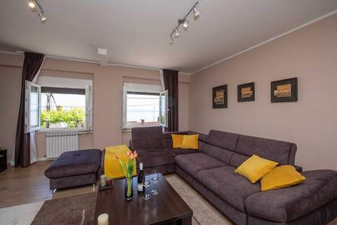 Apartment Sanja Opatija - Two bedroom apartment with Terrace and sea view - Ferienunterkunft in Opatija (6 Personen)