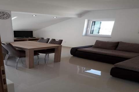 Apartments Mlikota - One Bedroom Apartment with Balcony - A5 59675 - Ferienunterkunft in Zaton (4 Personen)