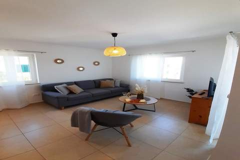 Apartment Sunflower -  Two bedroom apartment with Terrace and Sea View - Ferienunterkunft in Supetar (4 Personen)